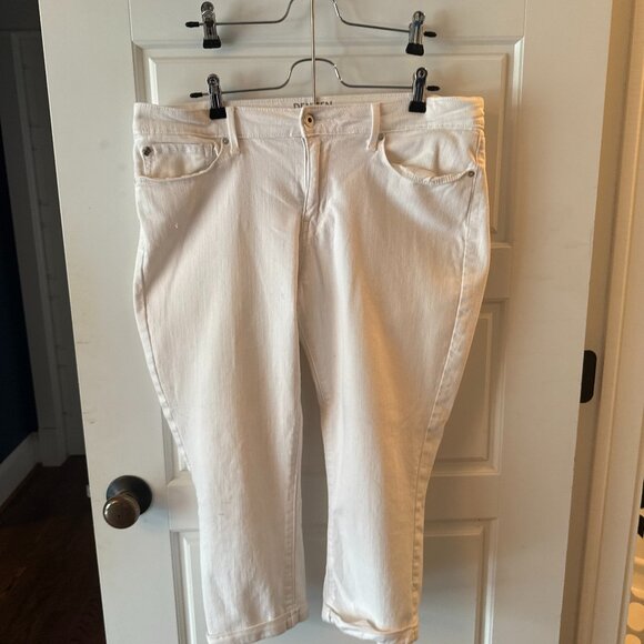 Levi's Denzen Modern Crop Jeans White - Picture 1 of 2